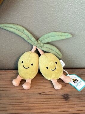 Jellycat OG Amuseable Olives BNWT ✨Rare & Retired - Authentic - FAST SHIPPING!